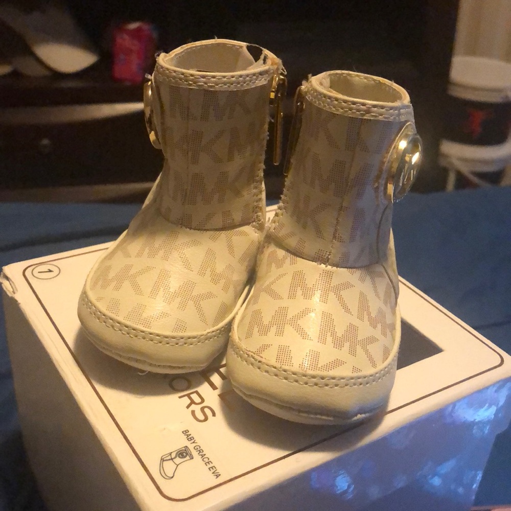 Michael Kors Baby Grace Eva